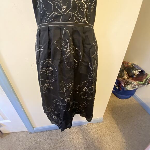 Ann Taylor SheathDress 14 BlackFloral Embroidery Linen Sleeveless Career Classic - Picture 6 of 8